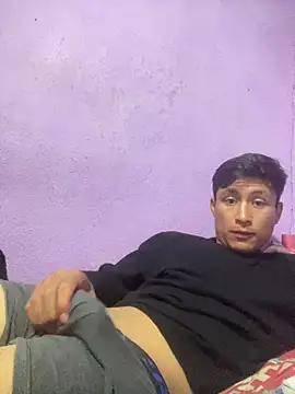 EduardoEspinoza12 online show from February 20, 2025, 6:06 am