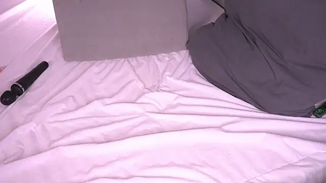 KathleenAnderson  online show from February 11, 2025, 2:13 pm