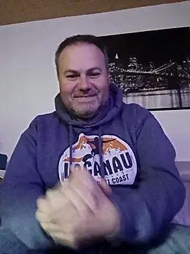 Snapshot of Pourleplasirs chatting on November 11, 2025, 1:05 am Pourleplasirs online show from November 11, 2025, 1:05 am