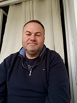 Pourleplasirs online show from May 19, 2026, 3:18 pm