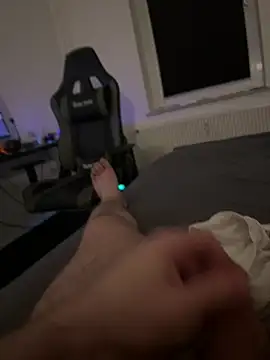 Mo 2003 online show from February 8, 2025, 2:58 am