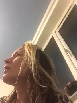 blondey206 online show from March 24, 2026, 1:54 am