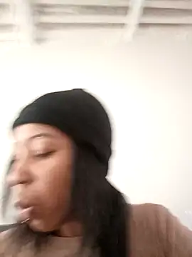 Snapshot of Zaira_Rose_ chatting on March 8, 2026, 6:01 pm Zaira Rose online show from March 8, 2026, 6:01 pm