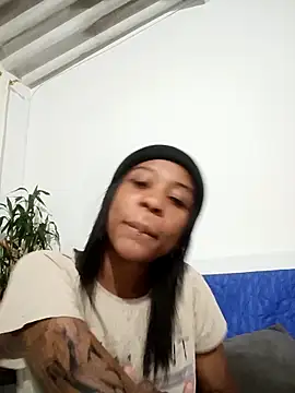 Snapshot of Zaira_Rose_ chatting on March 13, 2026, 4:08 am Zaira Rose online show from March 13, 2026, 4:08 am