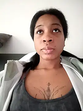 Snapshot of Zaira_Rose_ chatting on March 19, 2026, 9:41 pm Zaira Rose online show from March 19, 2026, 9:41 pm