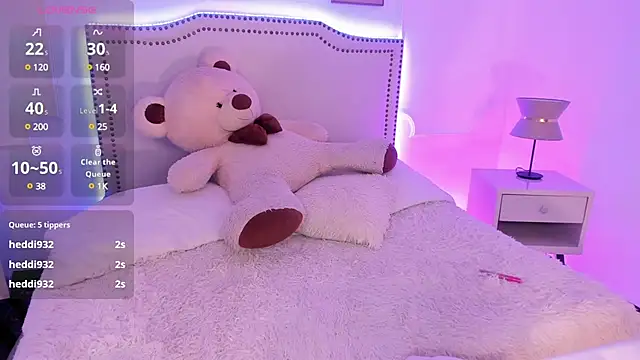 Snapshot of meli_ortiz_ chatting on February 5, 2025, 6:48 pm meli ortiz  online show from February 5, 2025, 6:48 pm