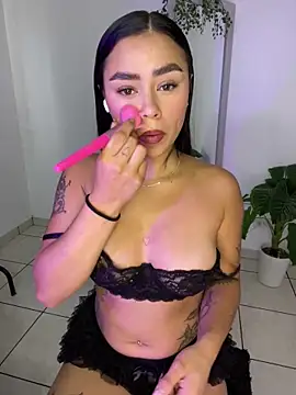 meli ortiz  online show from March 13, 2026, 3:18 pm