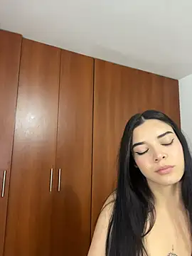 Snapshot of eileensophi chatting on February 22, 2026, 3:40 am eileensophi online show from February 22, 2026, 3:40 am