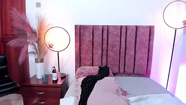 RebecaSanderss online show from March 12, 2025, 5:49 pm