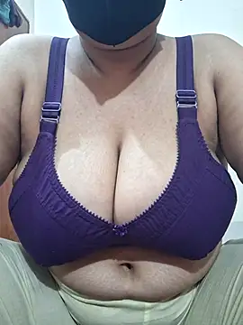 Snapshot of sona-pakhi01 chatting on October 23, 2025, 6:39 pm sona-pakhi01 online show from October 23, 2025, 6:39 pm