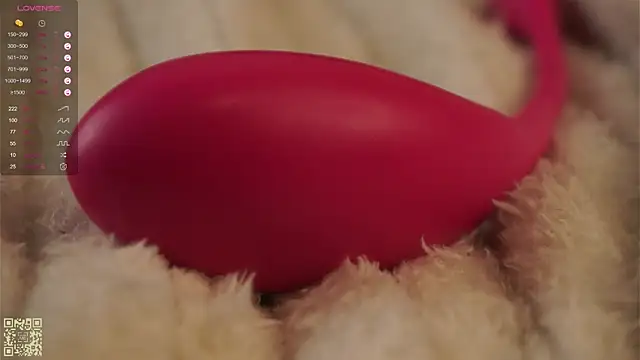 OdetteAven online show from March 22, 2025, 11:42 am