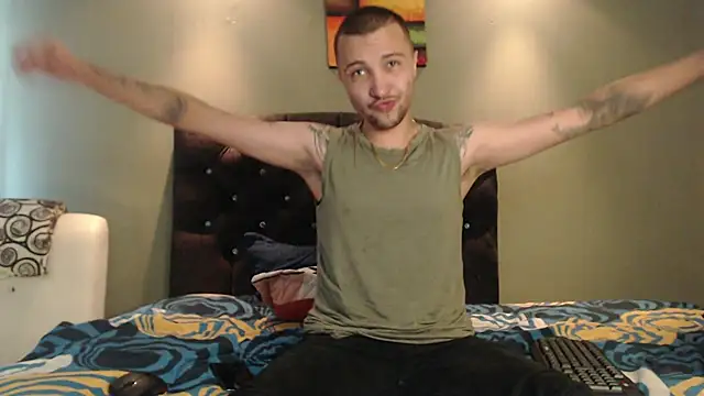 FemToMale online show from March 7, 2025, 8:33 pm