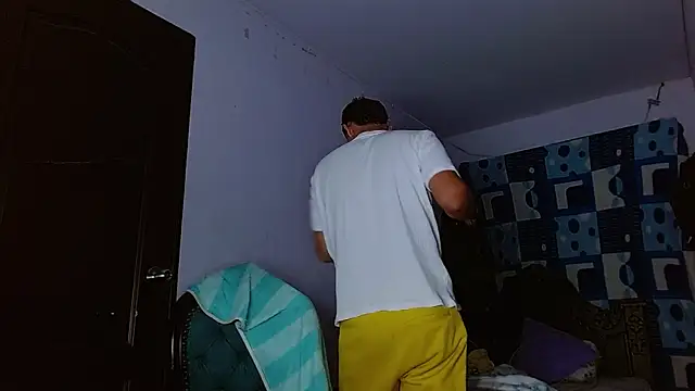 Snapshot of Thomas_May4rs chatting on November 10, 2025, 4:00 am Thomas May4rs online show from November 10, 2025, 4:00 am