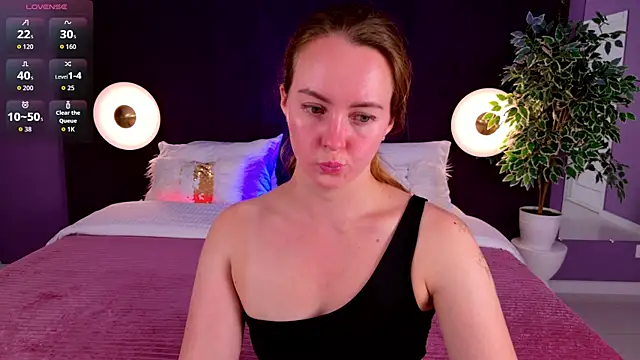 JaniceCollins online show from July 8, 2026, 1:21 am