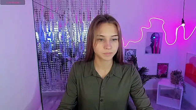 CharmBianca online show from February 14, 2025, 5:09 am