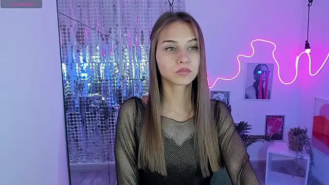 CharmBianca online show from February 14, 2025, 11:31 am