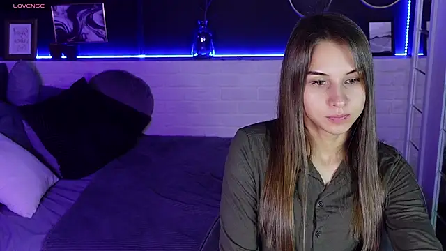 CharmBianca online show from February 19, 2025, 8:44 am