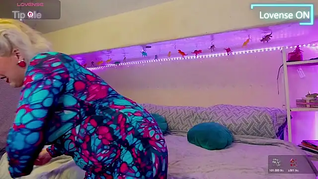 GoddessAlimony online show from April 16, 2026, 12:33 am