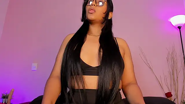 Snapshot of aleya_bliss chatting on February 6, 2025, 1:10 pm aleya bliss online show from February 6, 2025, 1:10 pm