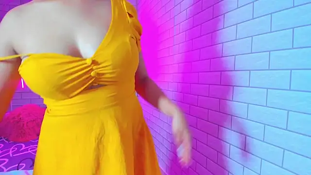 NAUGHTY ALANA  online show from March 7, 2025, 5:38 pm