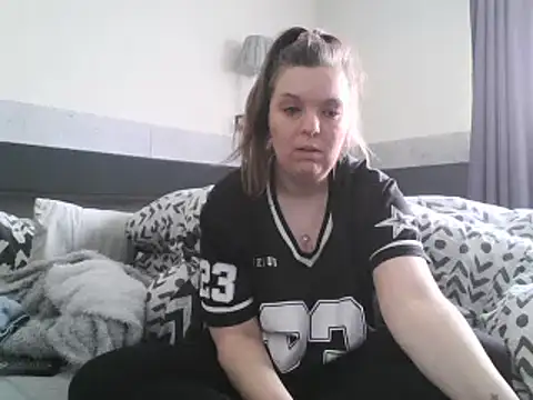 Snapshot of Demi_WelshX chatting on March 13, 2025, 10:57 am Demi WelshX online show from March 13, 2025, 10:57 am