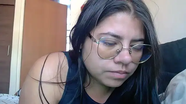 Snapshot of viccky_vick chatting on September 11, 2025, 7:03 pm viccky vick online show from September 11, 2025, 7:03 pm