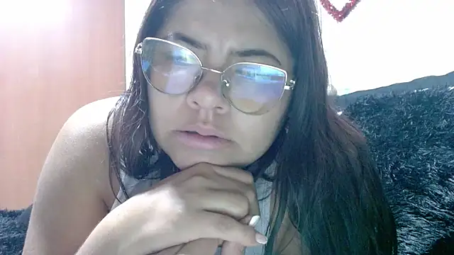 Snapshot of viccky_vick chatting on February 26, 2026, 2:32 am viccky vick online show from February 26, 2026, 2:32 am