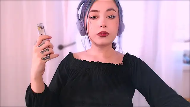 Snapshot of purplewitch chatting on October 8, 2025, 11:19 am purplewitch online show from October 8, 2025, 11:19 am