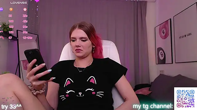 Gretchen Mol online show from February 28, 2026, 7:42 am