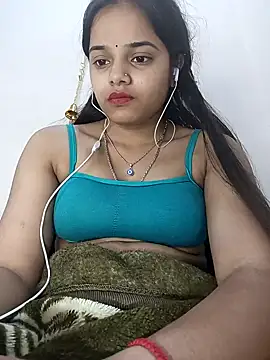 Snapshot of RAYI_123 chatting on February 6, 2025, 11:04 pm RAYI 123 online show from February 6, 2025, 11:04 pm