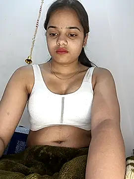 Snapshot of RAYI_123 chatting on February 17, 2025, 4:48 pm RAYI 123 online show from February 17, 2025, 4:48 pm