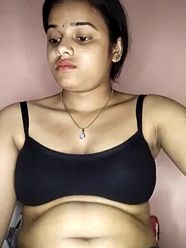 Snapshot of RAYI_123 chatting on March 22, 2025, 5:52 pm RAYI 123 online show from March 22, 2025, 5:52 pm