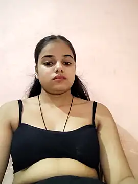 Snapshot of RAYI_123 chatting on September 25, 2025, 6:22 pm RAYI 123 online show from September 25, 2025, 6:22 pm