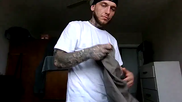 cruz815 online show from April 5, 2026, 4:26 pm