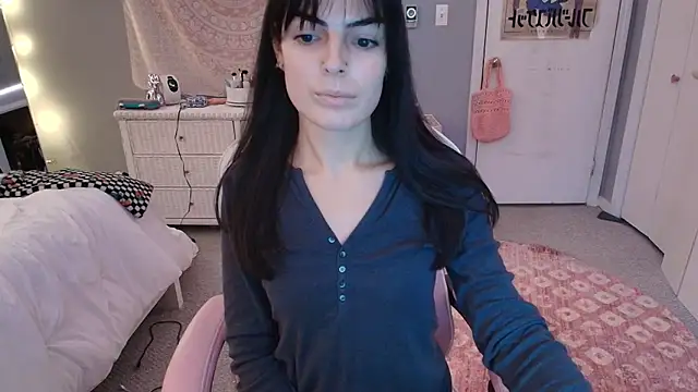 Snapshot of princesselysia chatting on November 12, 2025, 7:35 pm princesselysia online show from November 12, 2025, 7:35 pm