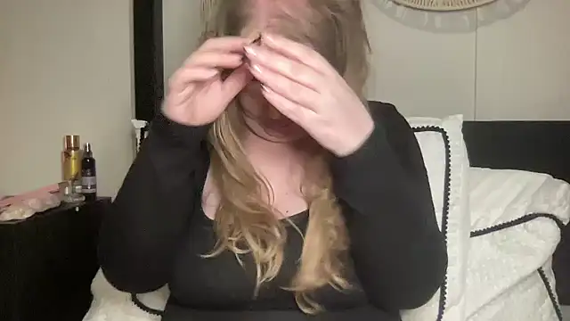 BustyHayleyUk online show from January 29, 2025, 10:43 pm