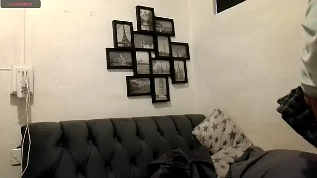 MirandaLatinaLovely online show from February 2, 2026, 4:17 pm