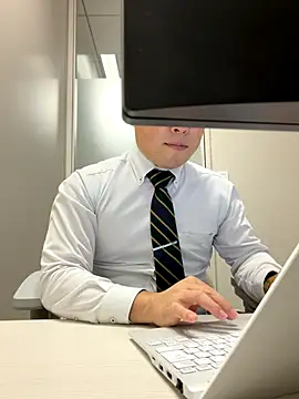 Snapshot of Nobu_469 chatting on October 27, 2025, 9:35 am Nobu 469 online show from October 27, 2025, 9:35 am