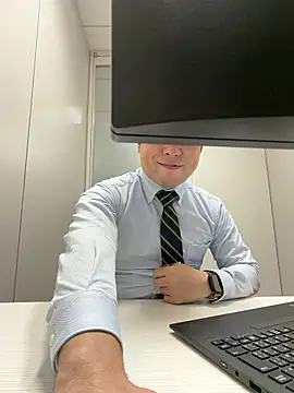 Snapshot of Nobu_469 chatting on November 6, 2025, 6:58 am Nobu 469 online show from November 6, 2025, 6:58 am