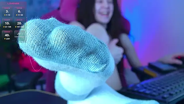 MilaStoyne online show from February 7, 2026, 6:17 am