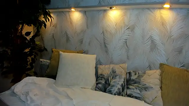 Jenny Jimmy online show from November 21, 2025, 9:19 am