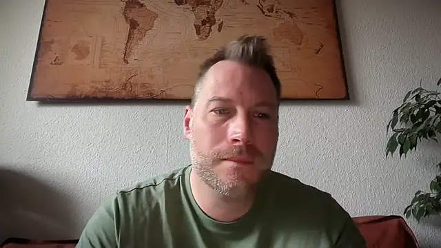 Christian87xxx online show from November 15, 2025, 9:39 am