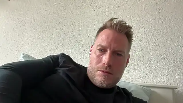 Christian87xxx online show from June 13, 2026, 10:24 am