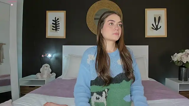 AlannaRussell  online show from February 4, 2026, 8:03 pm