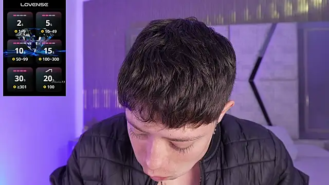 marcuscollins1  online show from November 28, 2025, 2:09 pm