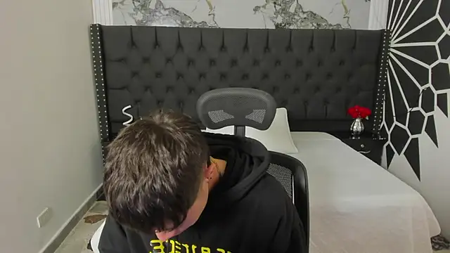 marcuscollins1  online show from March 13, 2026, 12:12 pm