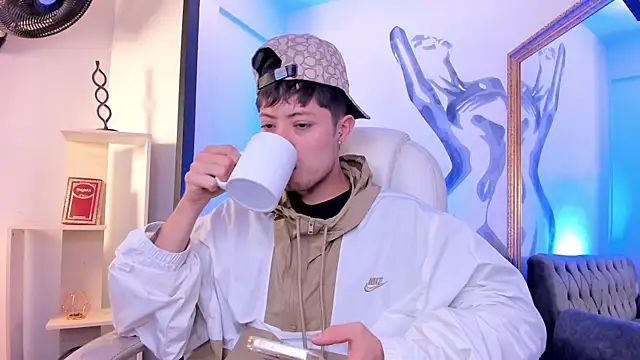 marcuscollins1  online show from July 1, 2026, 1:24 pm