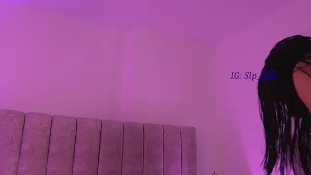 sara lopee1 online show from January 15, 2026, 11:59 am