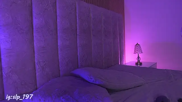 sara lopee1 online show from March 14, 2026, 11:59 am