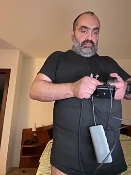 Snapshot of fuocovivo4 chatting on February 18, 2025, 5:53 pm fuocovivo4 online show from February 18, 2025, 5:53 pm